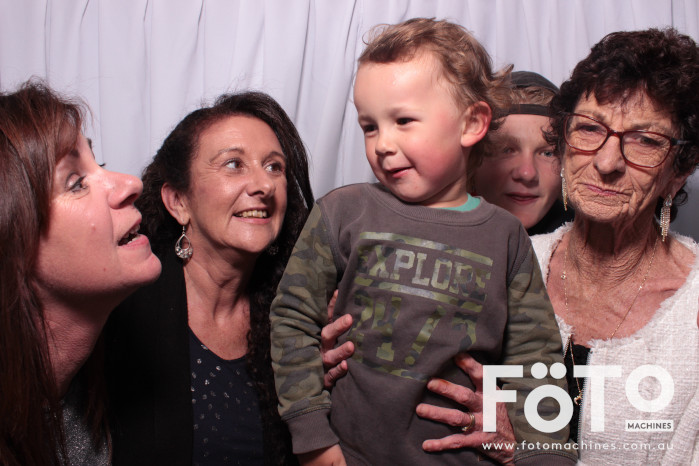 Billy's 21st | View more photos from the event at gallery.fotomachines.com.au/u/FOTOMachines/Billys-21st